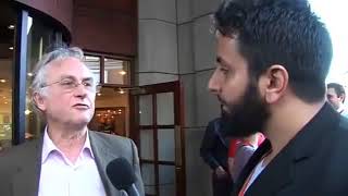 Hamza Tzortzis confronts Richard Dawkins [upl. by Auhsuoj7]