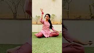 Sahiba Sitting choreography Phillauri Anushka Chandak danceshorts dance sittingchoreography [upl. by Chev]