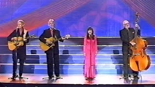 The Seekers  I Am Australian Live 2000  HQ Audio [upl. by Esaj]